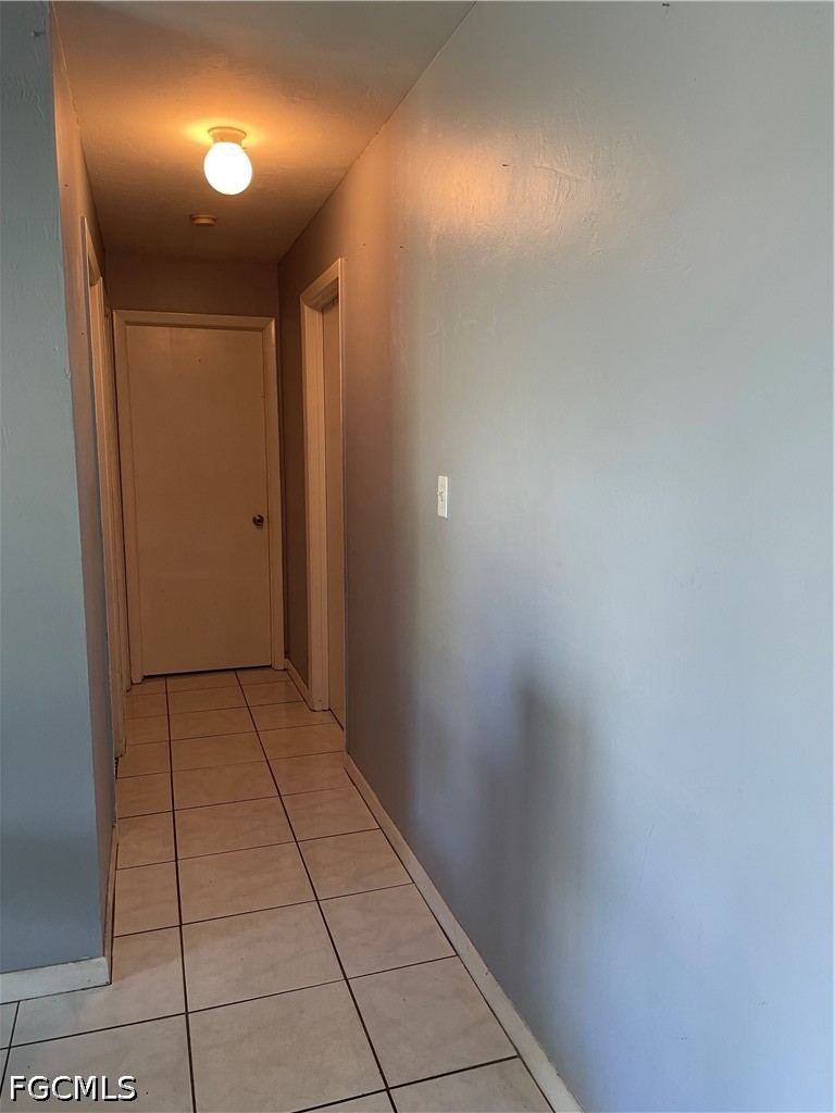 3 Bed SingleFamilyResidence for Sale in Fort Myers, photo 9