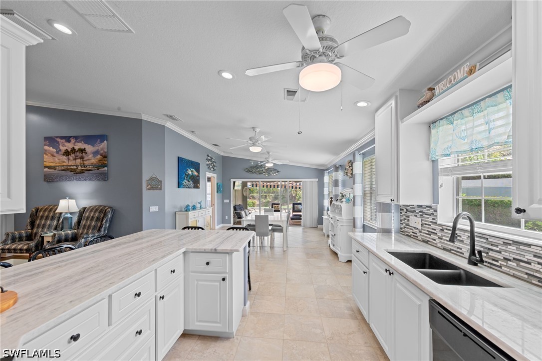 2 Bed Attached for Sale in Bonita Springs, FL, $468,000 — photo 9