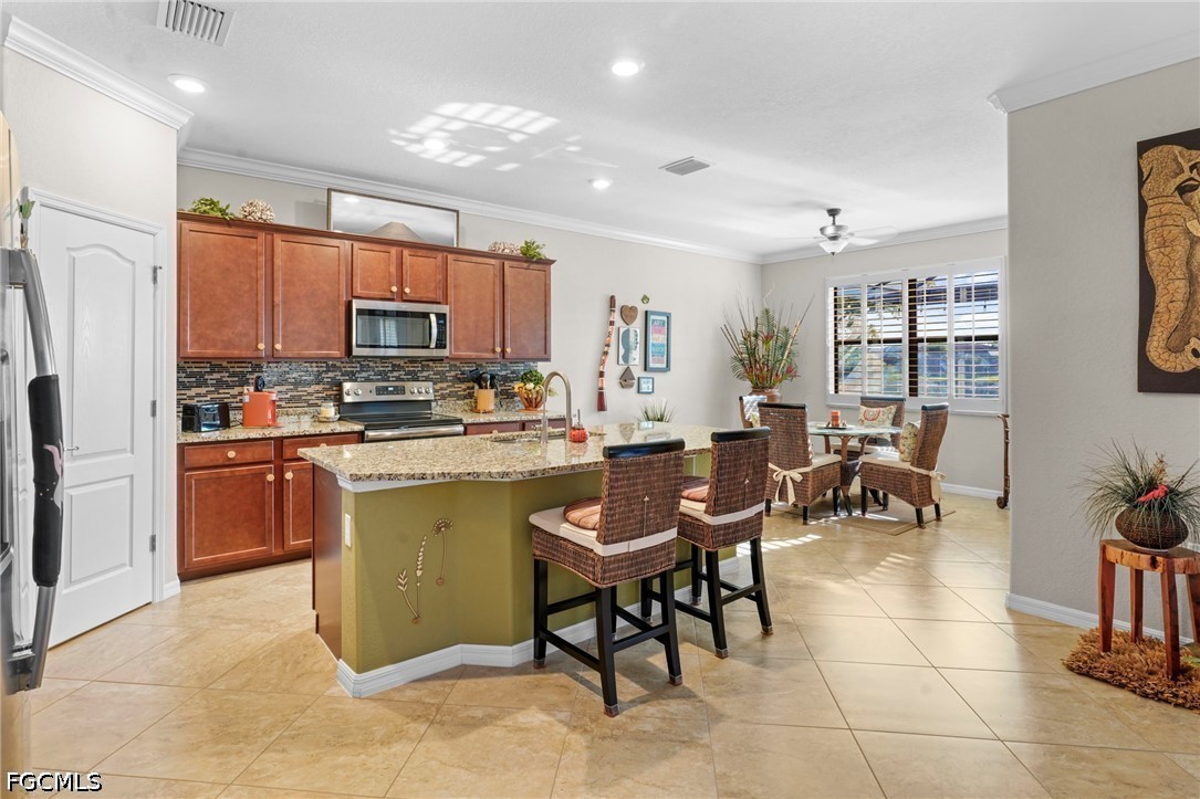 2 Bed Waterfront Home for Sale in Fort Myers, photo 9