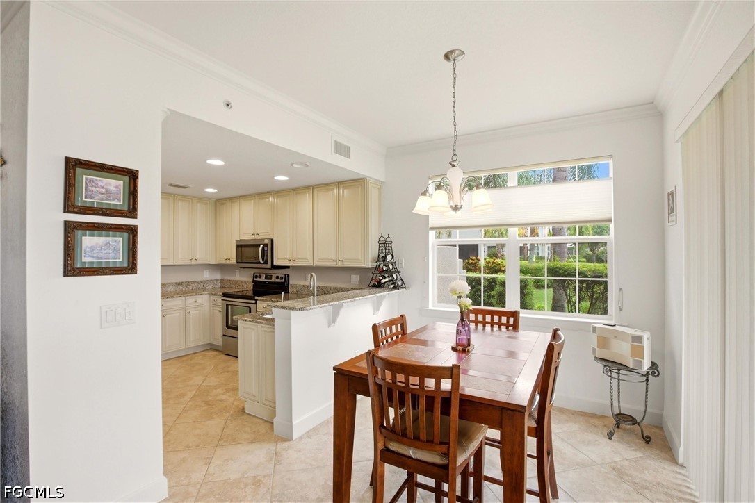 2 Bed Waterfront Home for Sale in Pebblebrook, photo 9