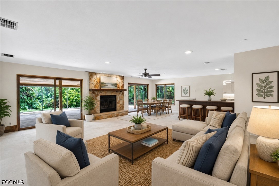 3 Bed Waterfront Home for Sale in Buckingham, photo 9