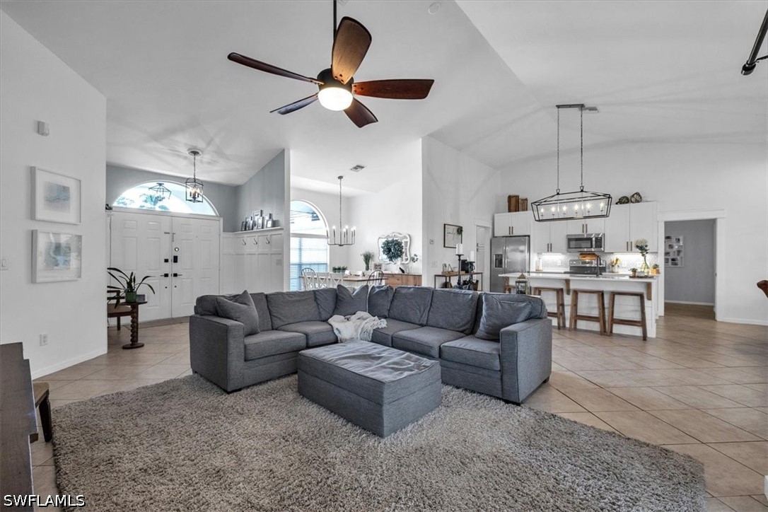 4 Bed SingleFamilyResidence for Sale in Naples, photo 9