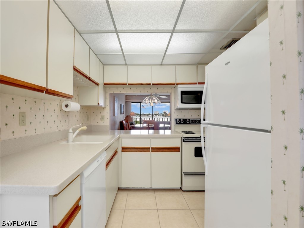 2 Bed Waterfront Home for Sale in Marco Island, FL, $425,000 — photo 9