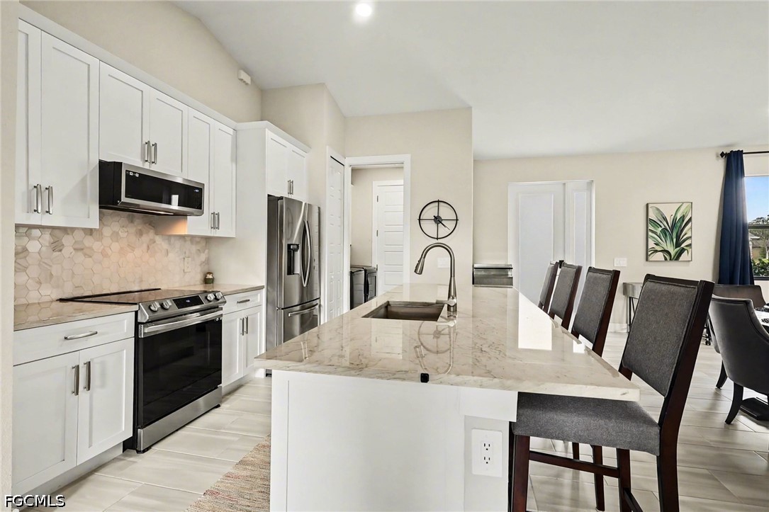3 Bed Pool Home for Sale in Cape Coral, photo 9