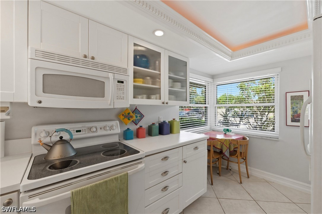 2 Bed Waterfront Home for Sale in Naples, photo 9
