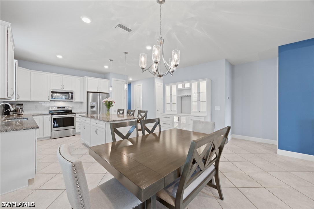 3 Bed SingleFamilyResidence for Sale in Westbrook, photo 9