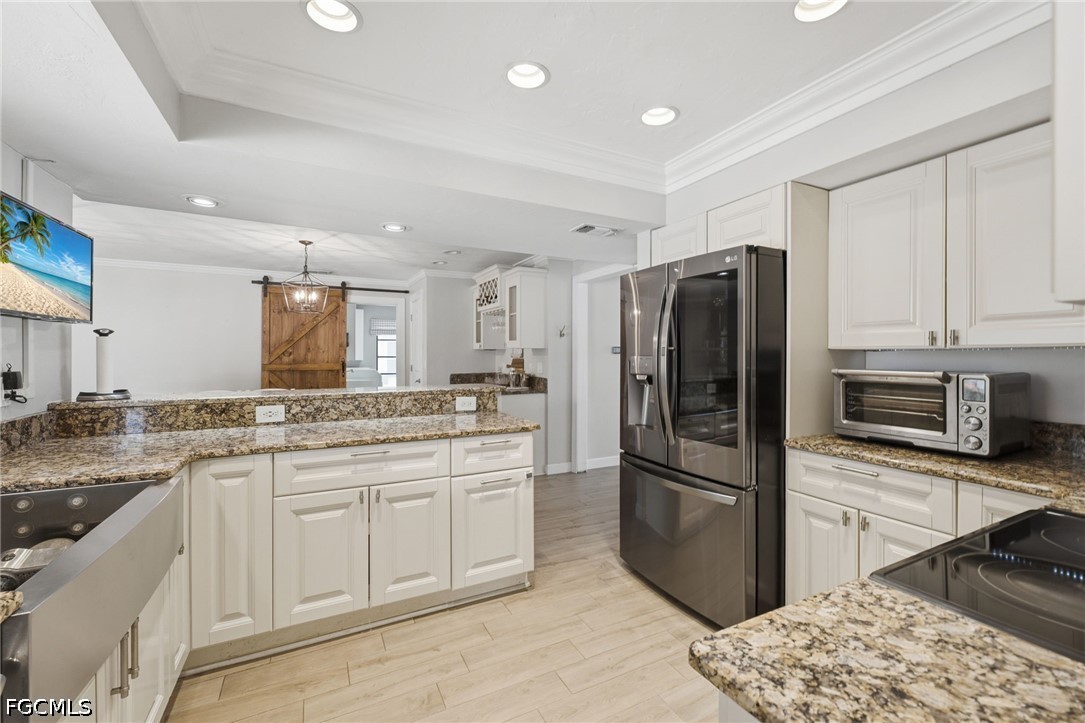 3 Bed Pool Home for Sale in Fort Myers, photo 9