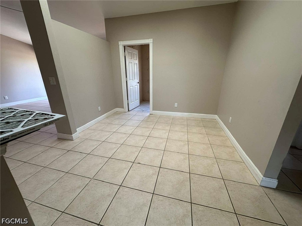 3 Bed SingleFamilyResidence for Sale in Cape Coral, photo 9