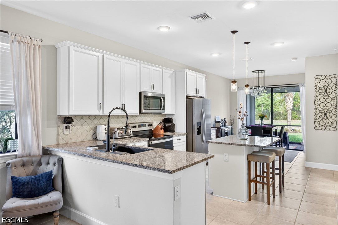 3 Bed SingleFamilyResidence for Sale in Eagle Reserve, FL — photo 9
