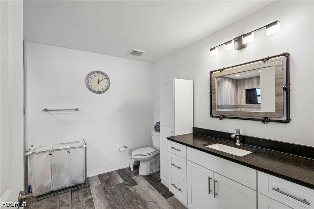 4 Bed SingleFamilyResidence for Sale in Cape Coral, FL — photo 9