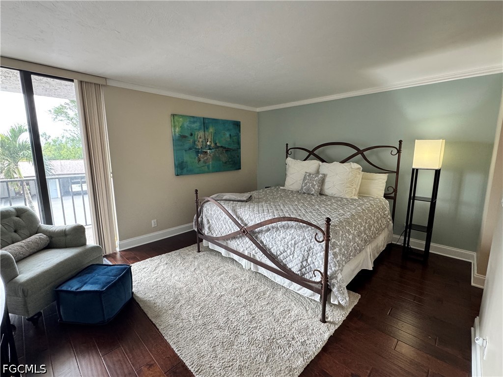 1 Bed Waterfront Home for Sale in Schooner Bay, photo 9