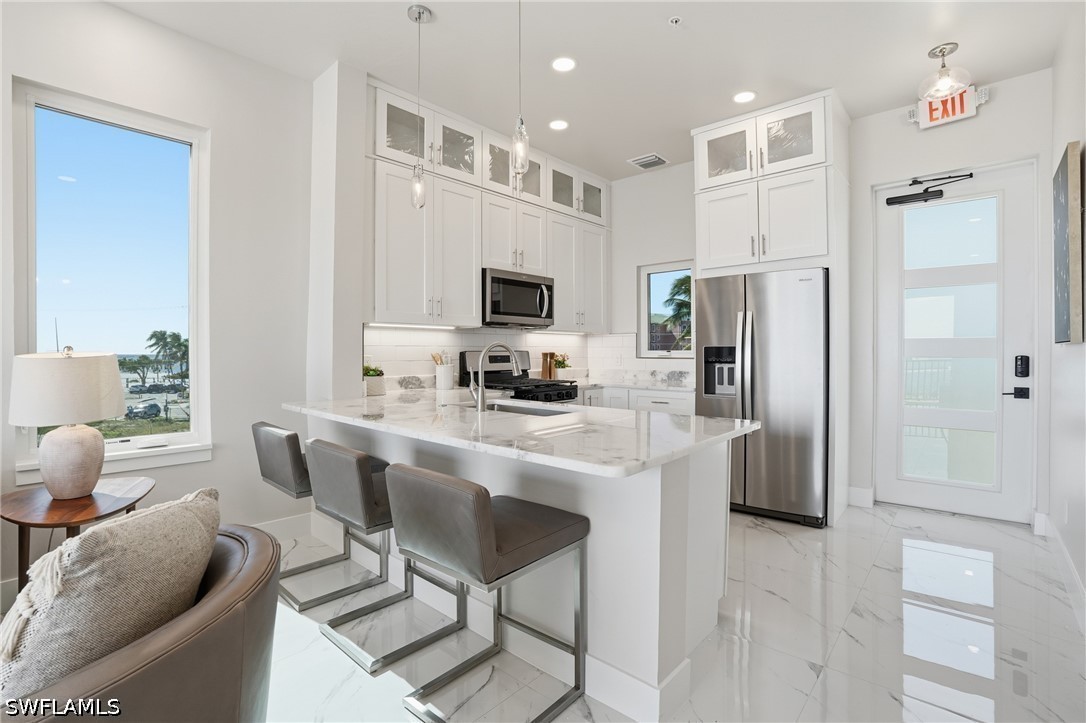 2 Bed Waterfront Home for Sale in Island Shores, photo 9