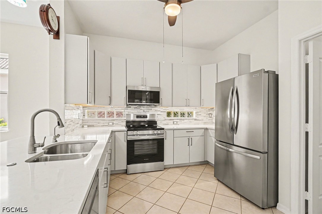 3 Bed Waterfront Home for Sale in Coral Lakes, photo 9