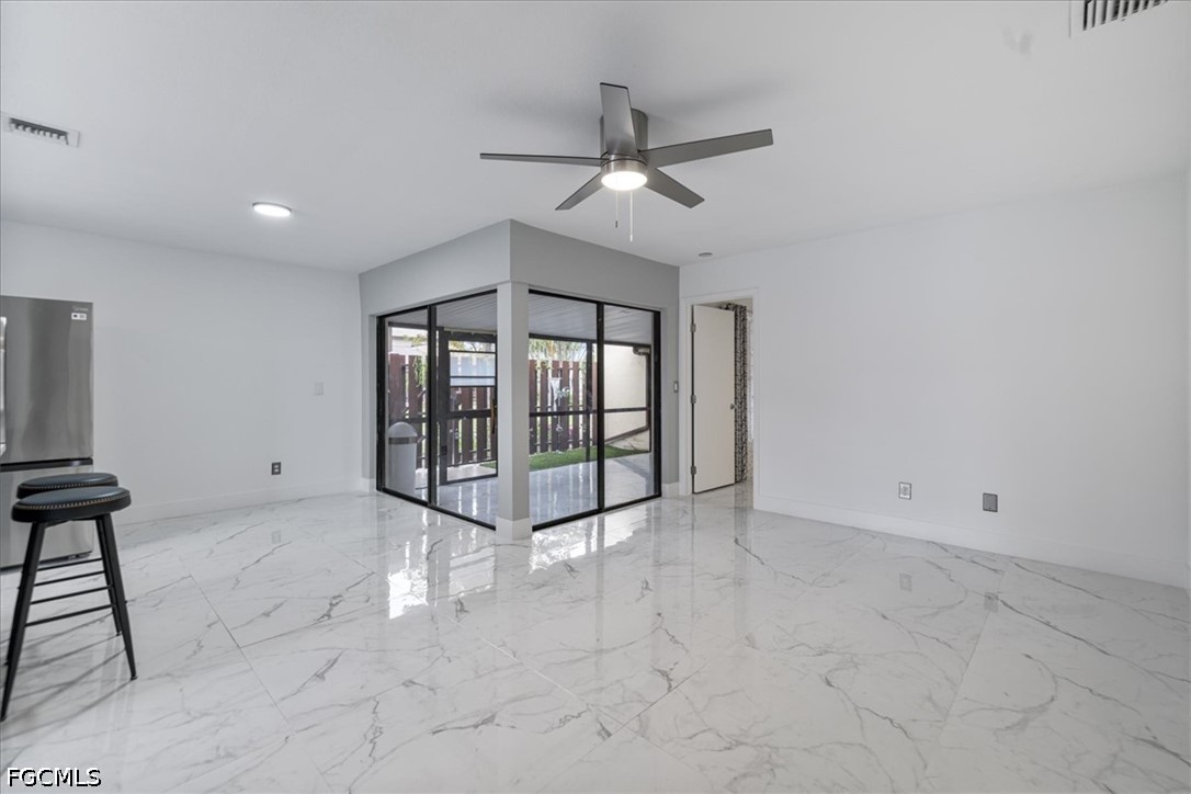 2 Bed Townhouse for Sale in Cape Coral, photo 9