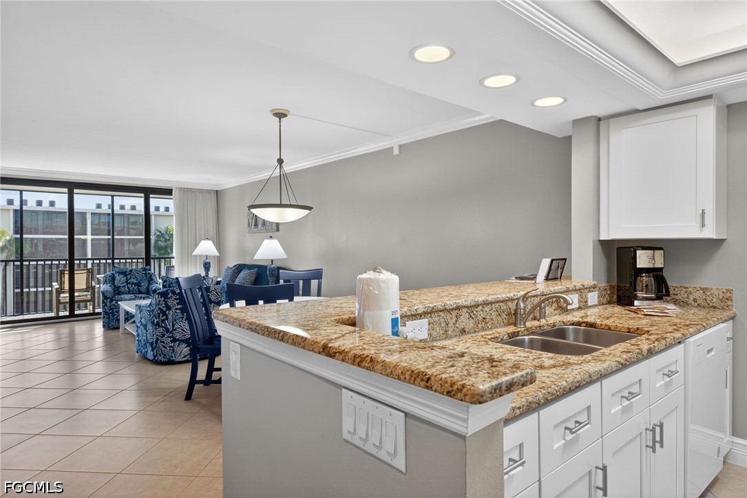 1 Bed Waterfront Home for Sale in Sanibel, photo 9