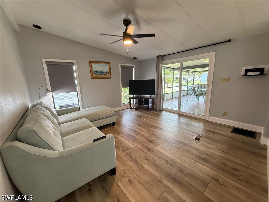 3 Bed ManufacturedHome for Sale in Bonita Springs, photo 9