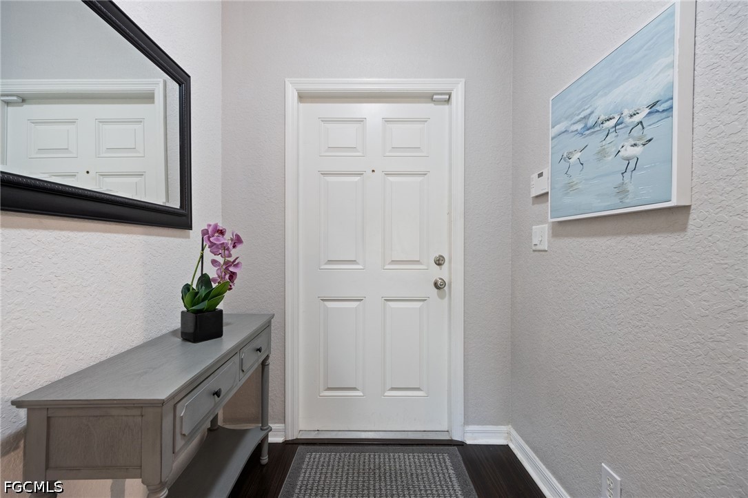 2 Bed Waterfront Home for Sale in Fort Myers, photo 9