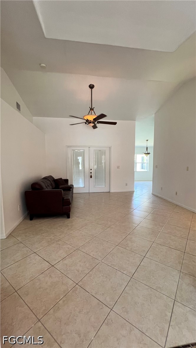3 Bed SingleFamilyResidence for Sale in Lehigh Acres, photo 9