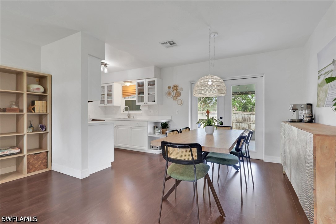 2 Bed SingleFamilyResidence for Sale in Naples, FL, $445,000 — photo 9