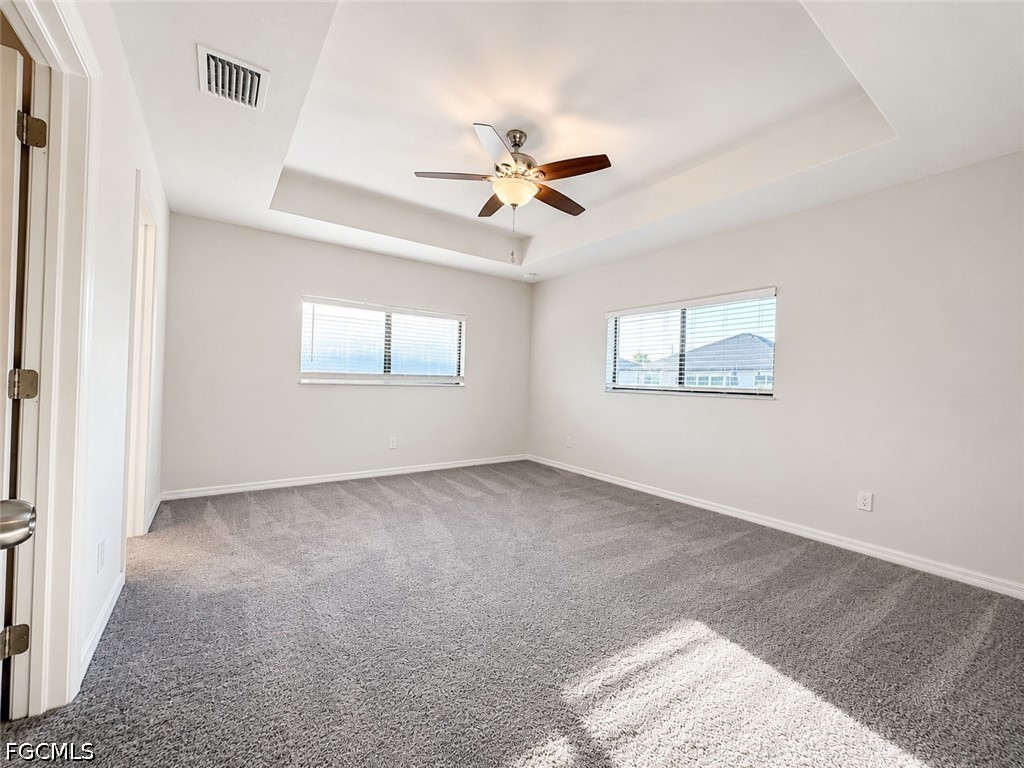 3 Bed SingleFamilyResidence for Sale in Cape Coral, photo 9