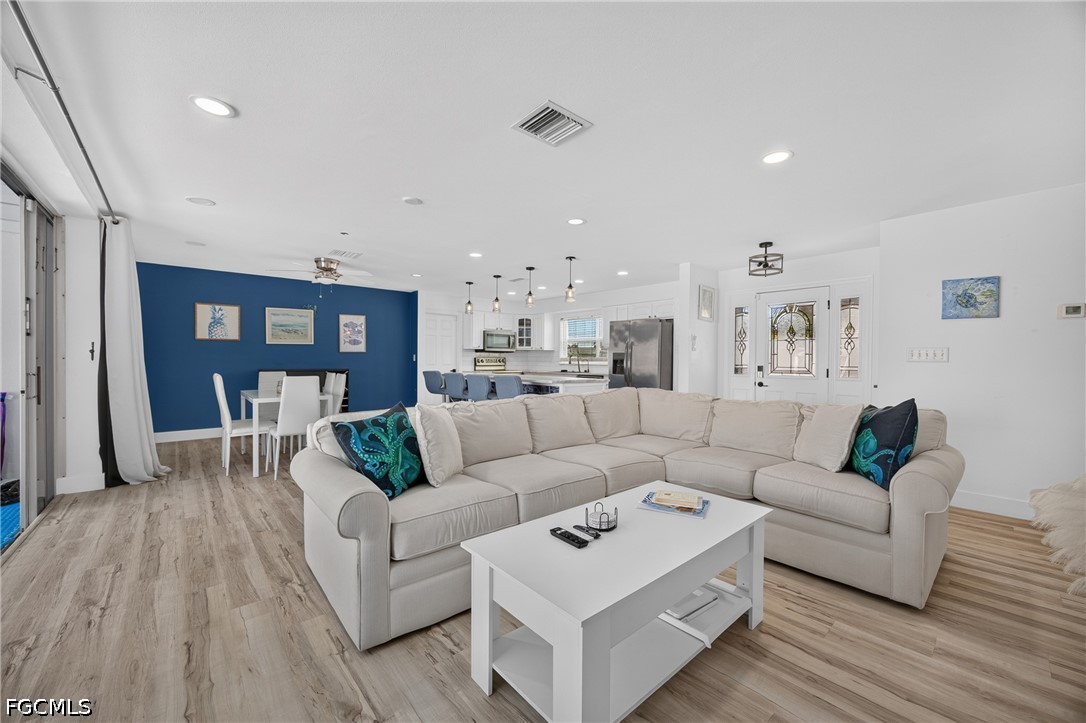3 Bed Pool Home for Sale in Cape Coral, photo 9