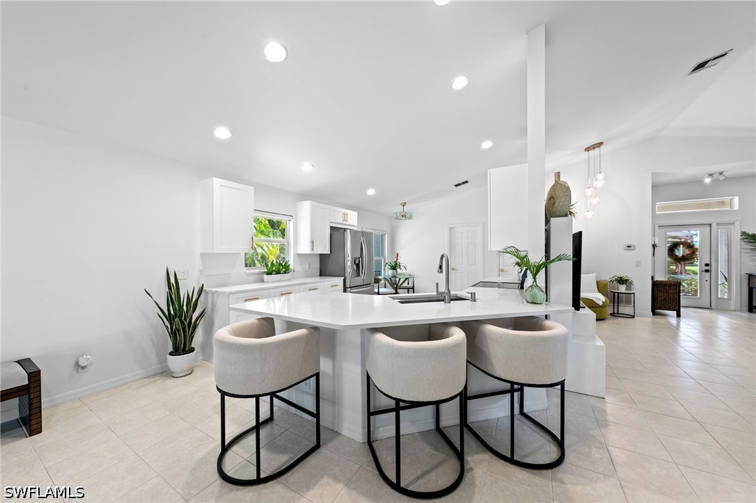 3 Bed Pool Home for Sale in Fort Myers, photo 9