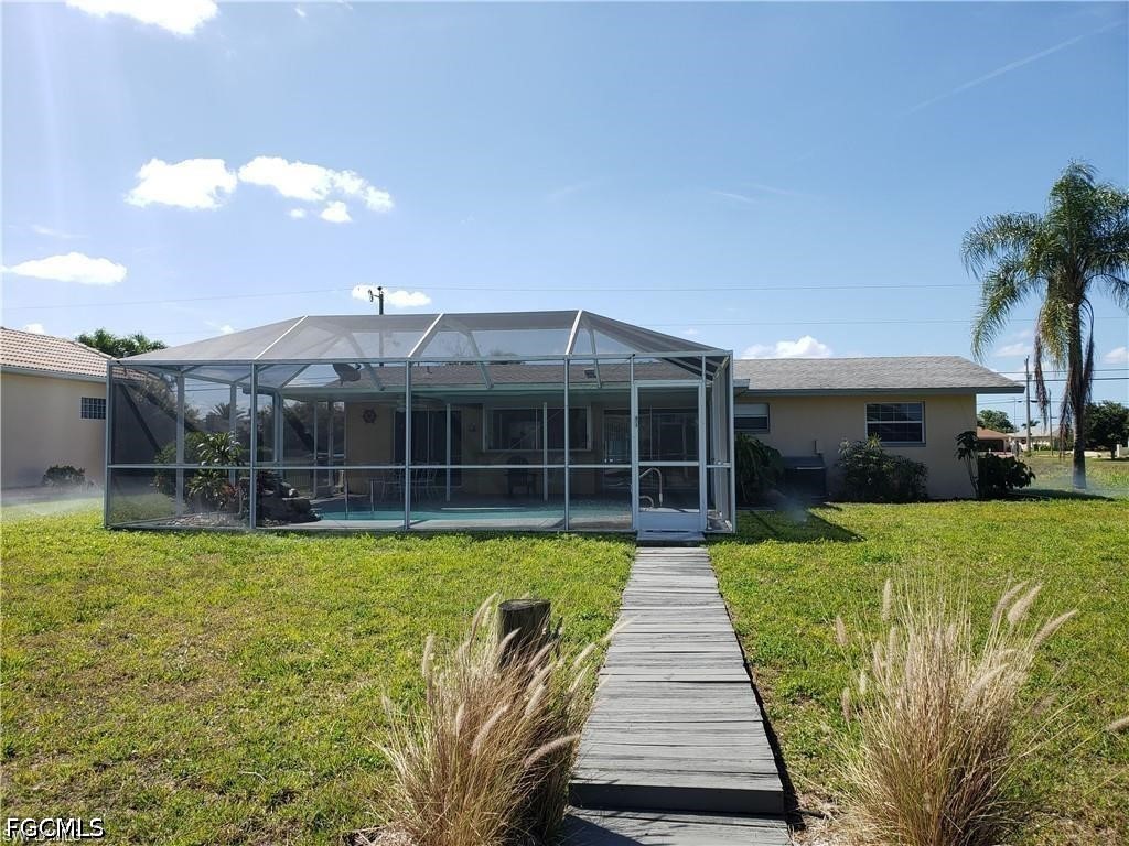2 Bed Pool Home for Sale in Cape Coral, photo 9