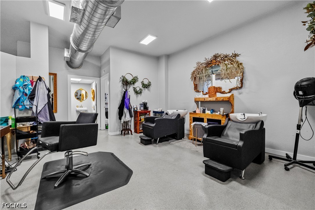 Office for Sale in Clewiston, photo 9