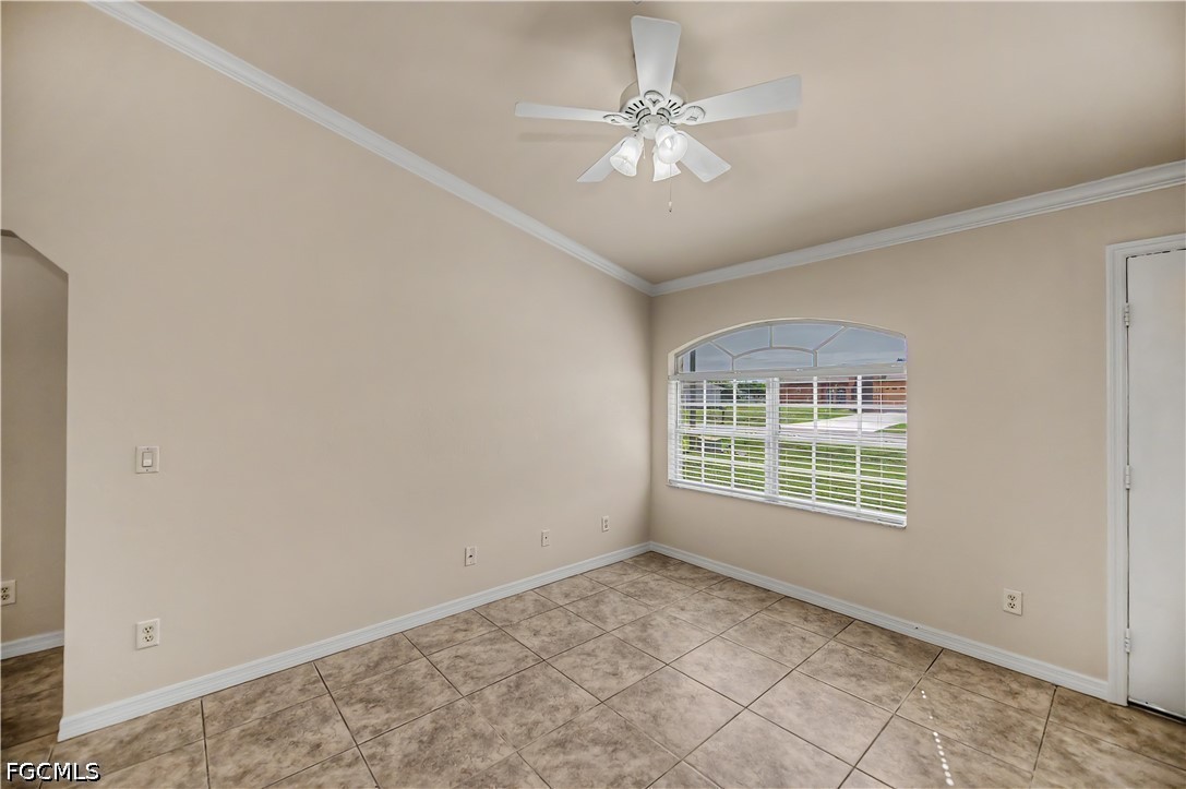 3 Bed SingleFamilyResidence for Sale in Mirror Lakes, FL — photo 9