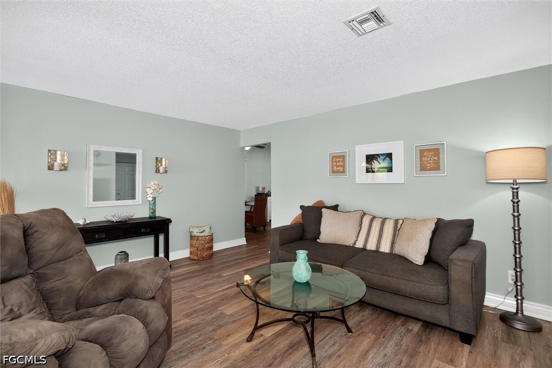 3 Bed Pool Home for Sale in Cape Coral, photo 9