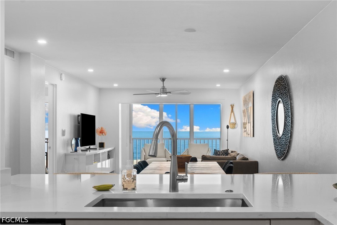 2 Bed Waterfront Home for Sale in Casa Bonita Ii, photo 9