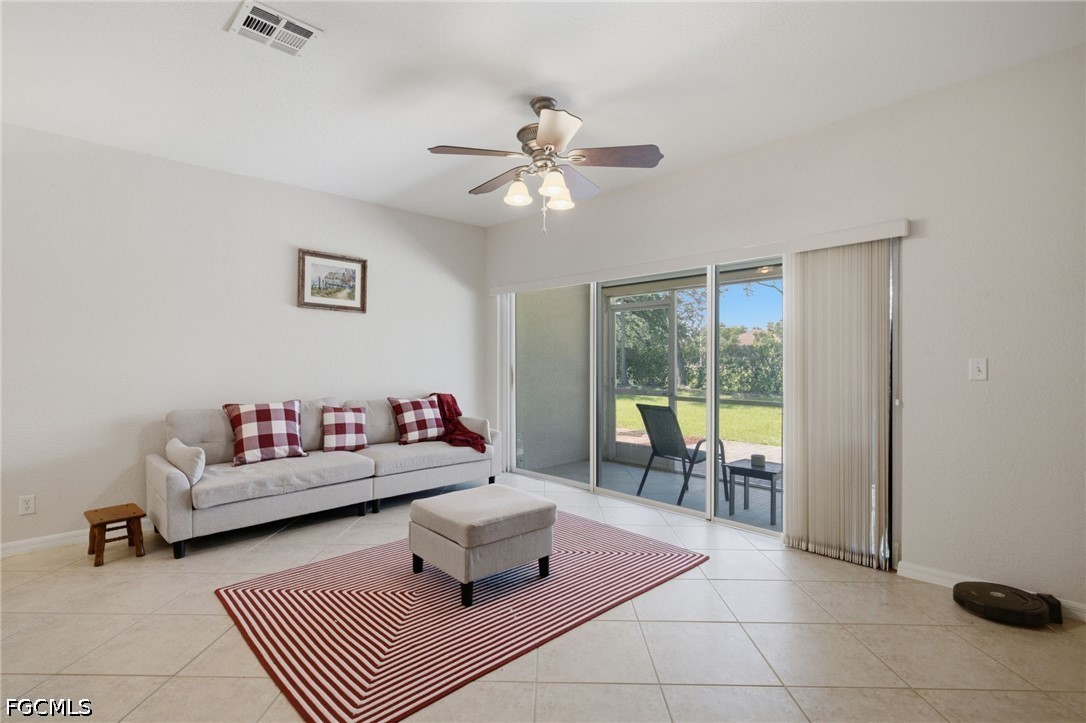 2 Bed Townhouse for Sale in Cypress Landing, photo 9