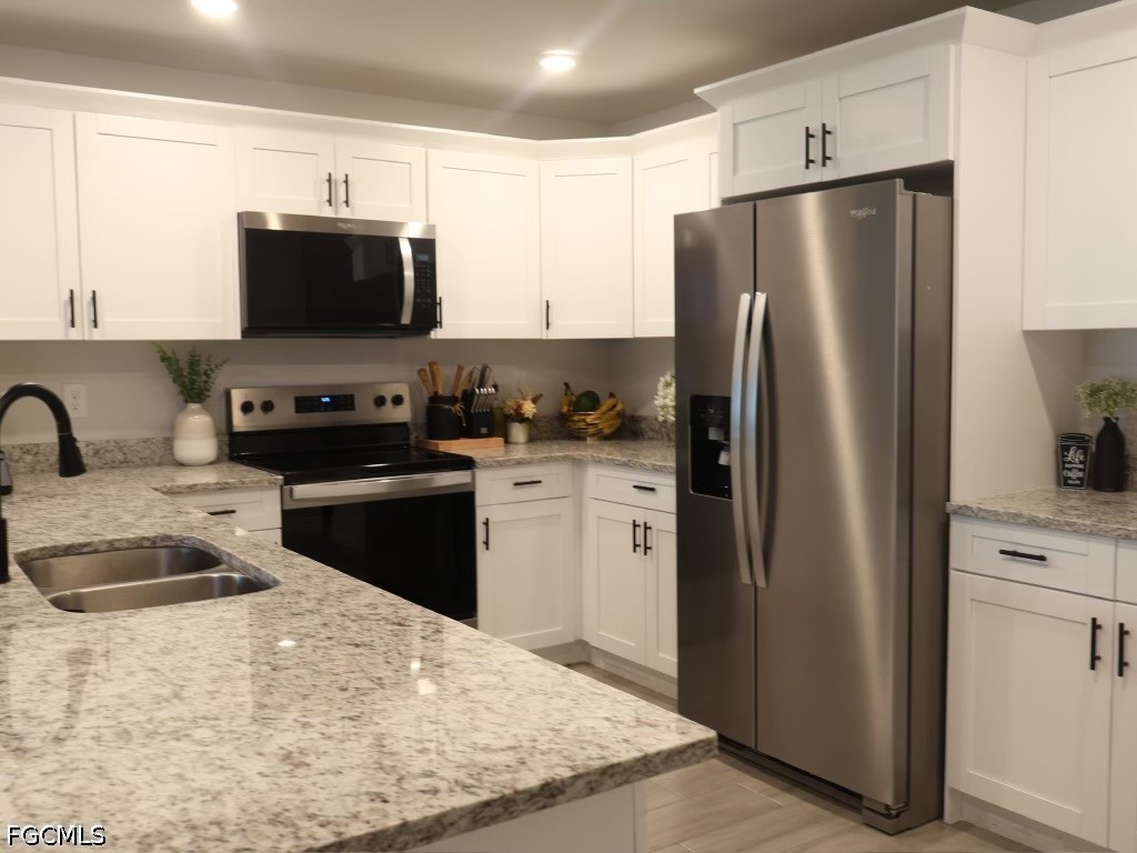 6 Bed Duplex for Sale in Fort Myers, photo 9