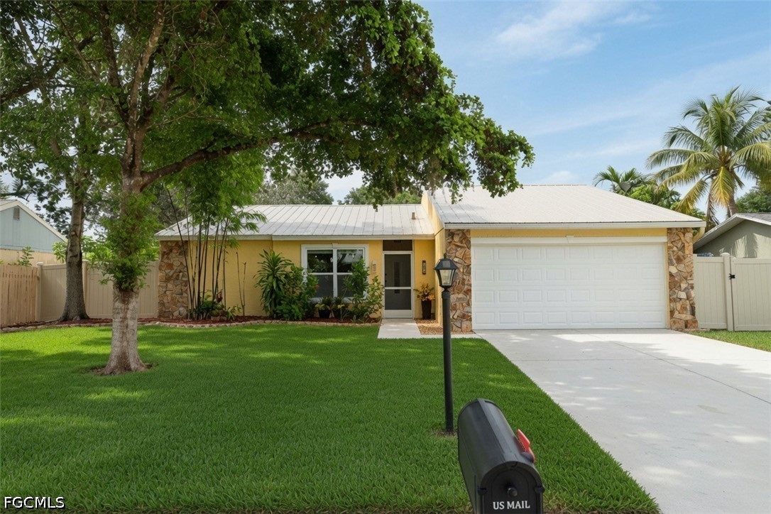3 Bed SingleFamilyResidence for Sale in Riverdale Shores, FL — photo 9