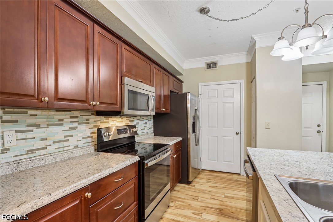 3 Bed Condominium for Sale in Royal Greens, photo 9