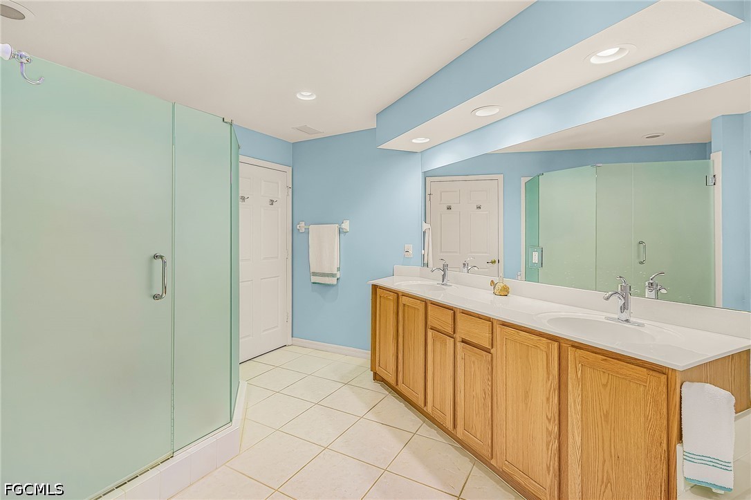 3 Bed Waterfront Home for Sale in Waterside At Bay Beach, FL — photo 9