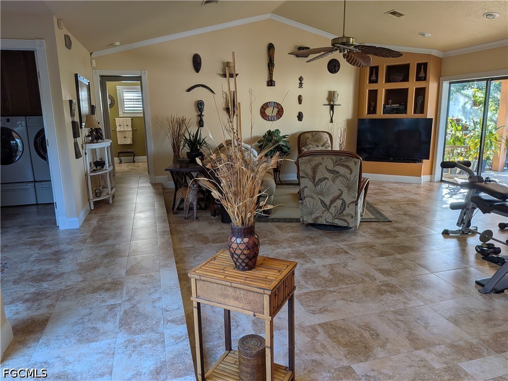 3 Bed Pool Home for Sale in Cape Coral, photo 9