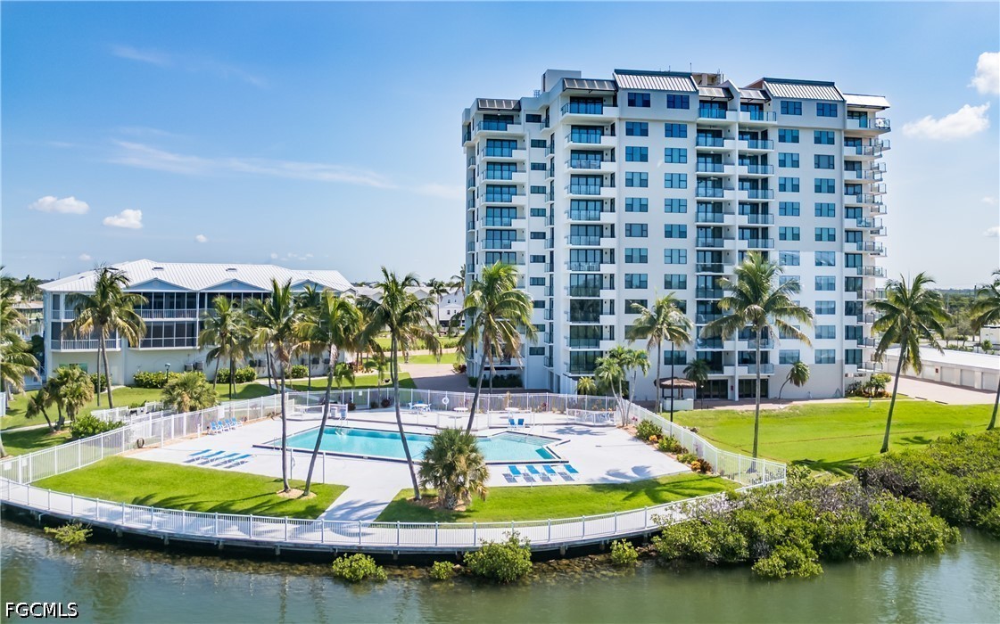 2 Bed Waterfront Home for Sale in Boardwalk Caper, photo 9