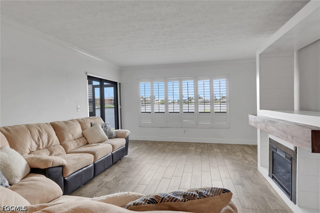 2 Bed Waterfront Home for Sale in Cape Coral, FL, $279,900 — photo 9