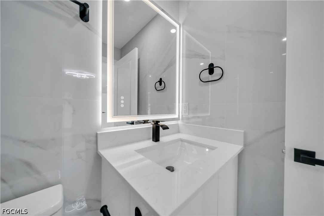 3 Bed SingleFamilyResidence for Sale in Lehigh Acres, FL — photo 9