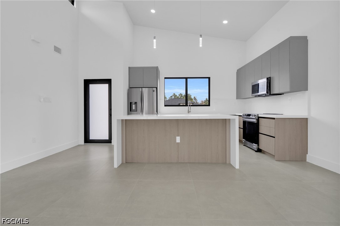 3 Bed SingleFamilyResidence for Sale in Lehigh Acres, FL — photo 9