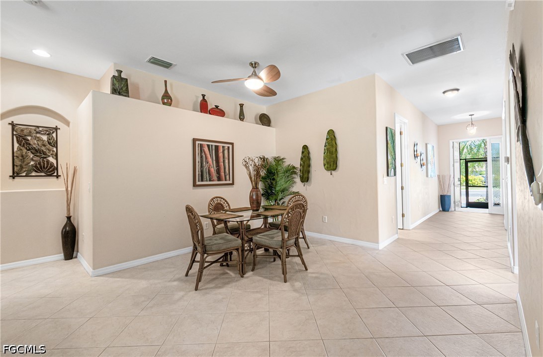 2 Bed SingleFamilyResidence for Sale in Stoneybrook, FL — photo 9