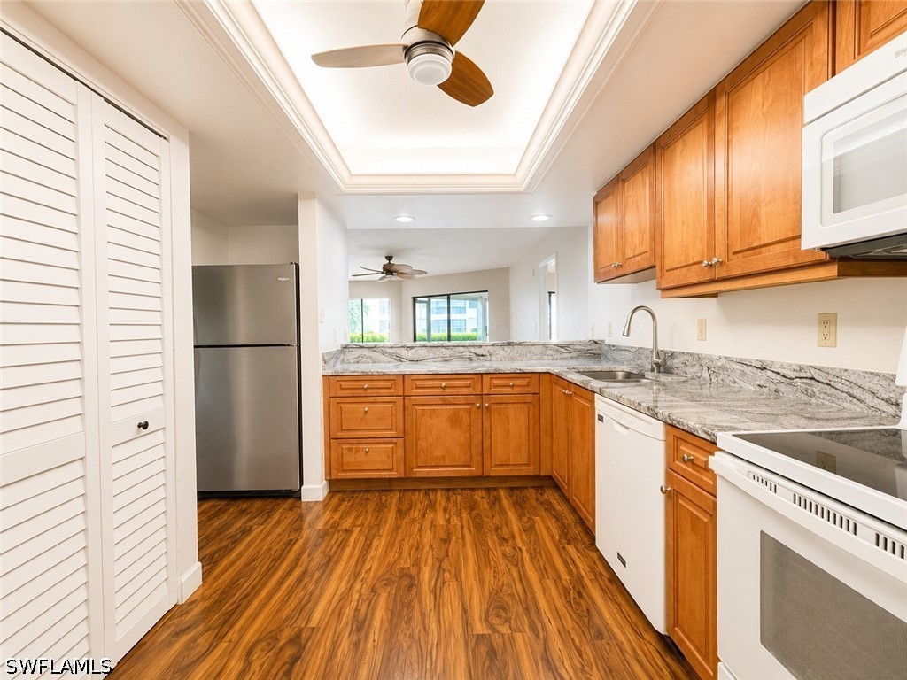2 Bed Condominium for Sale in Cypress Condo, FL — photo 9