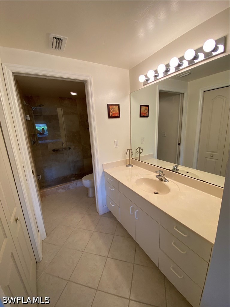 2 Bed Condominium for Sale in Blue Heron, FL, $1,995 — photo 9