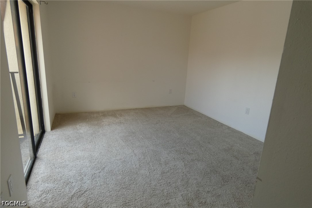 2 Bed Condominium for Sale in Fort Myers, FL, $124,900 — photo 9
