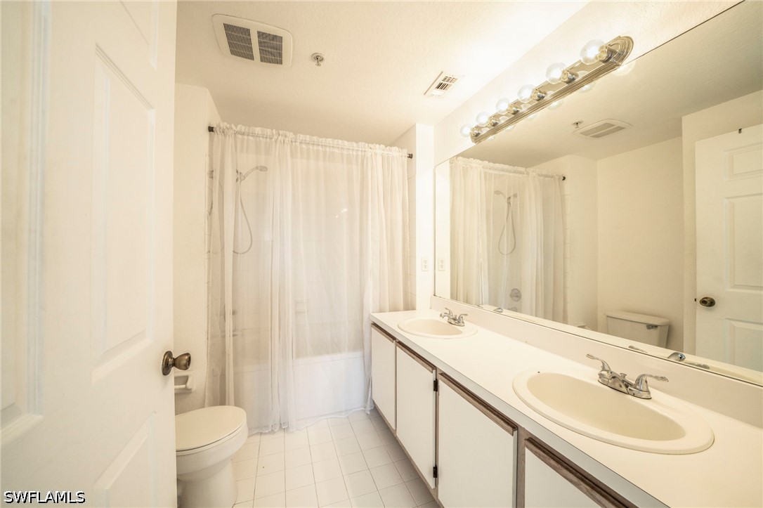 2 Bed Waterfront Home for Sale in Fort Myers, photo 9