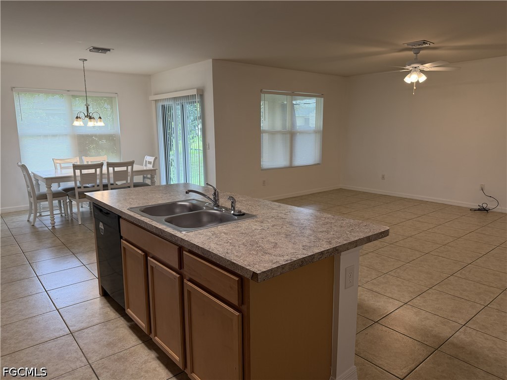 3 Bed SingleFamilyResidence for Sale in Cape Coral, FL — photo 9