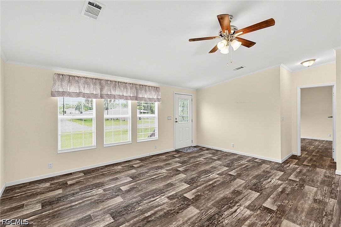 3 Bed ManufacturedHome for Sale in Springwood, FL, $160,000 — photo 9