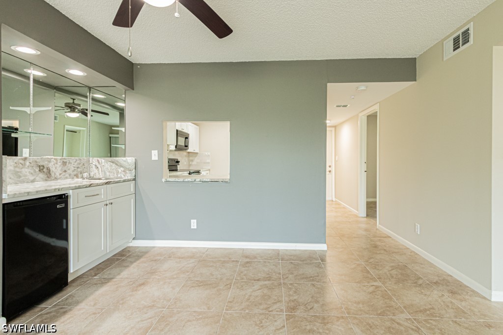 2 Bed Condominium for Sale in Sunrise, FL, $205,000 — photo 9