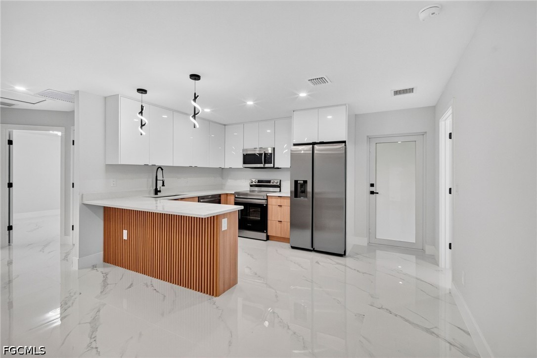 3 Bed SingleFamilyResidence for Sale in Lehigh Acres, FL — photo 9